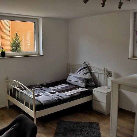 Ferienwohnungen Lamisto Am Waldesrand Neckartenzlingen Εξωτερικό φωτογραφία