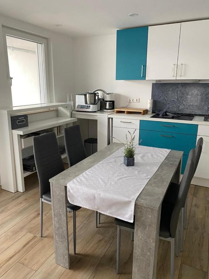 Ferienwohnungen Lamisto Am Waldesrand Neckartenzlingen Εξωτερικό φωτογραφία