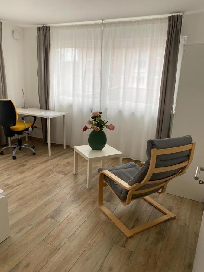 Ferienwohnungen Lamisto Am Waldesrand Neckartenzlingen Εξωτερικό φωτογραφία